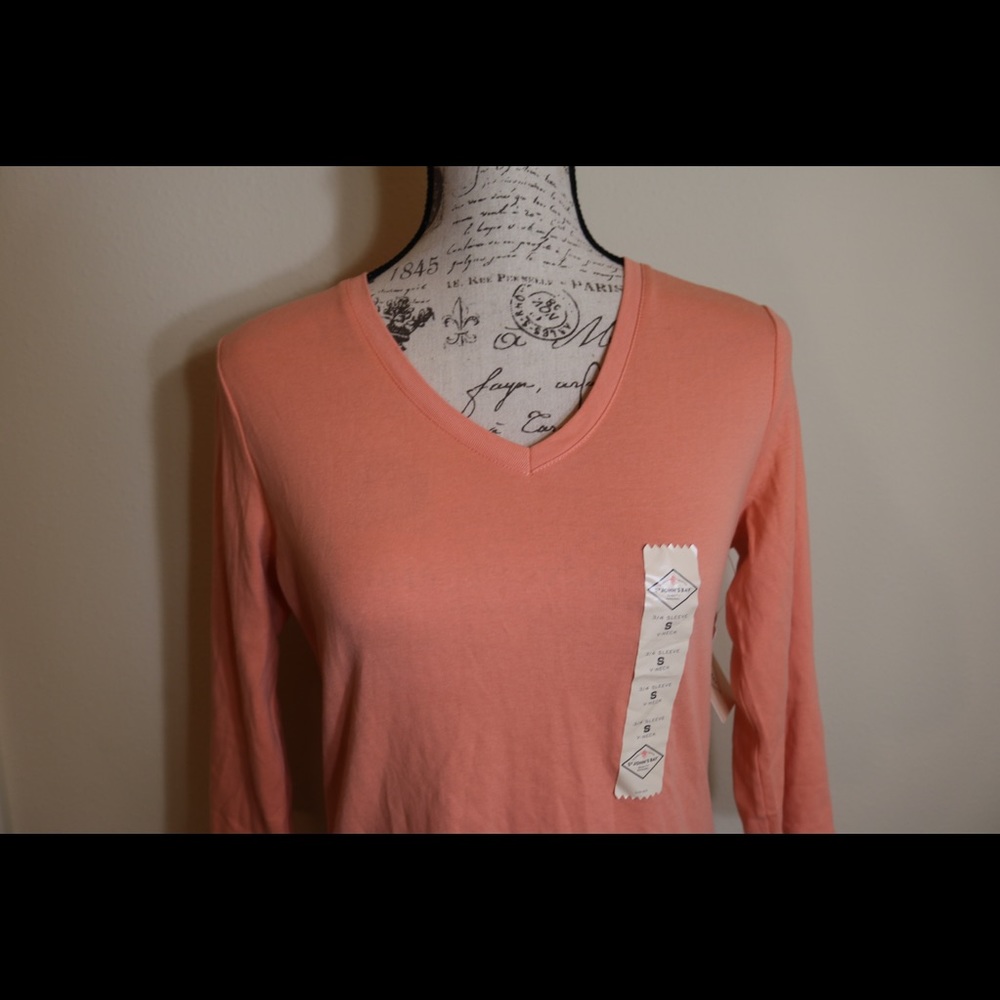 New with tags St. John’s Bay v neck long sleeve - Picture 1 of 7